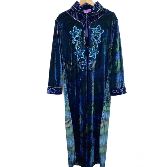 Vintage Dresses & Skirts - Vintage Yasmeen NWT Velvet Embroidered Floral Kaftan Robe Maxi Dress - Size XL